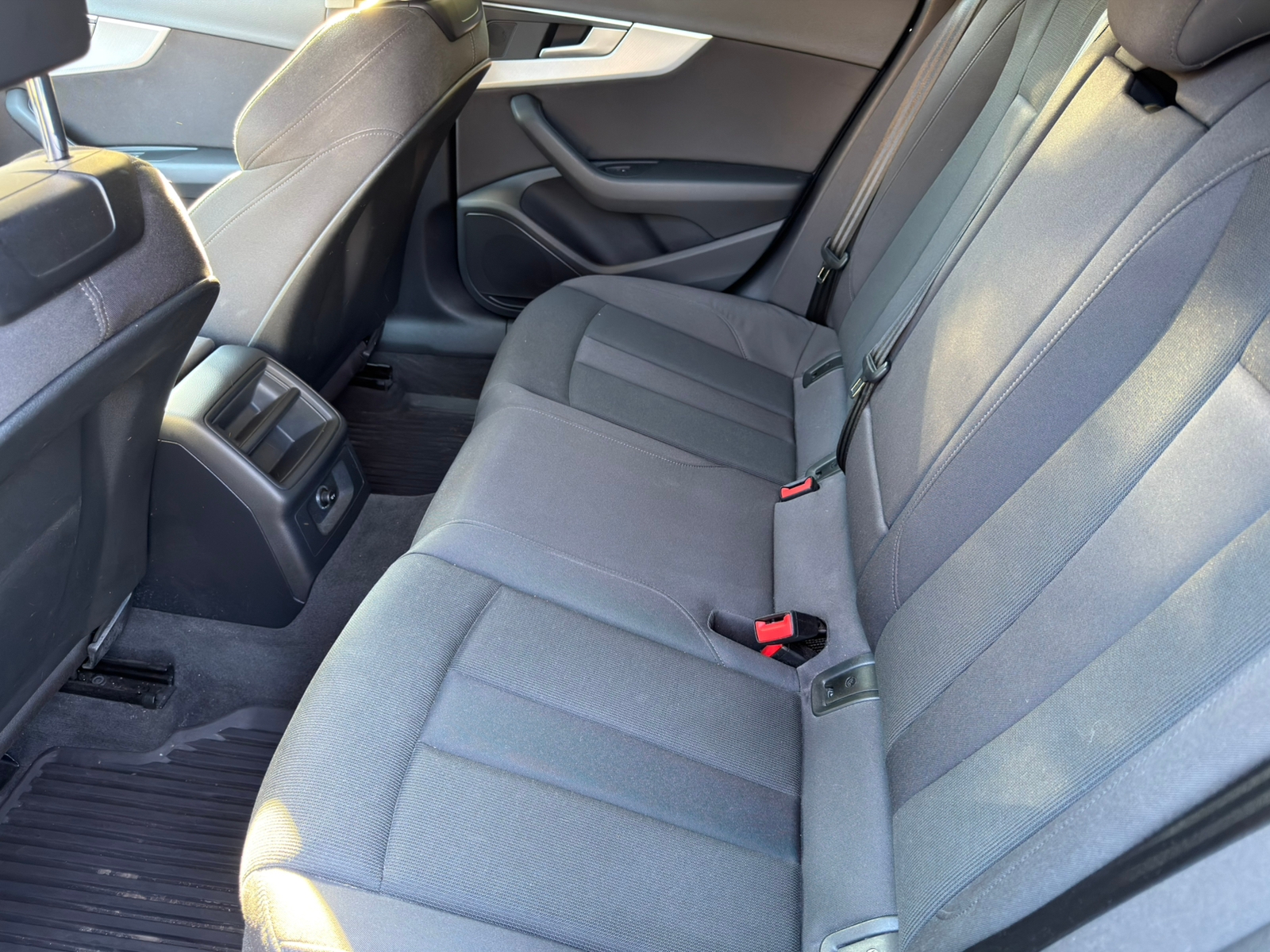 Audi A4 2018, bild 7/7