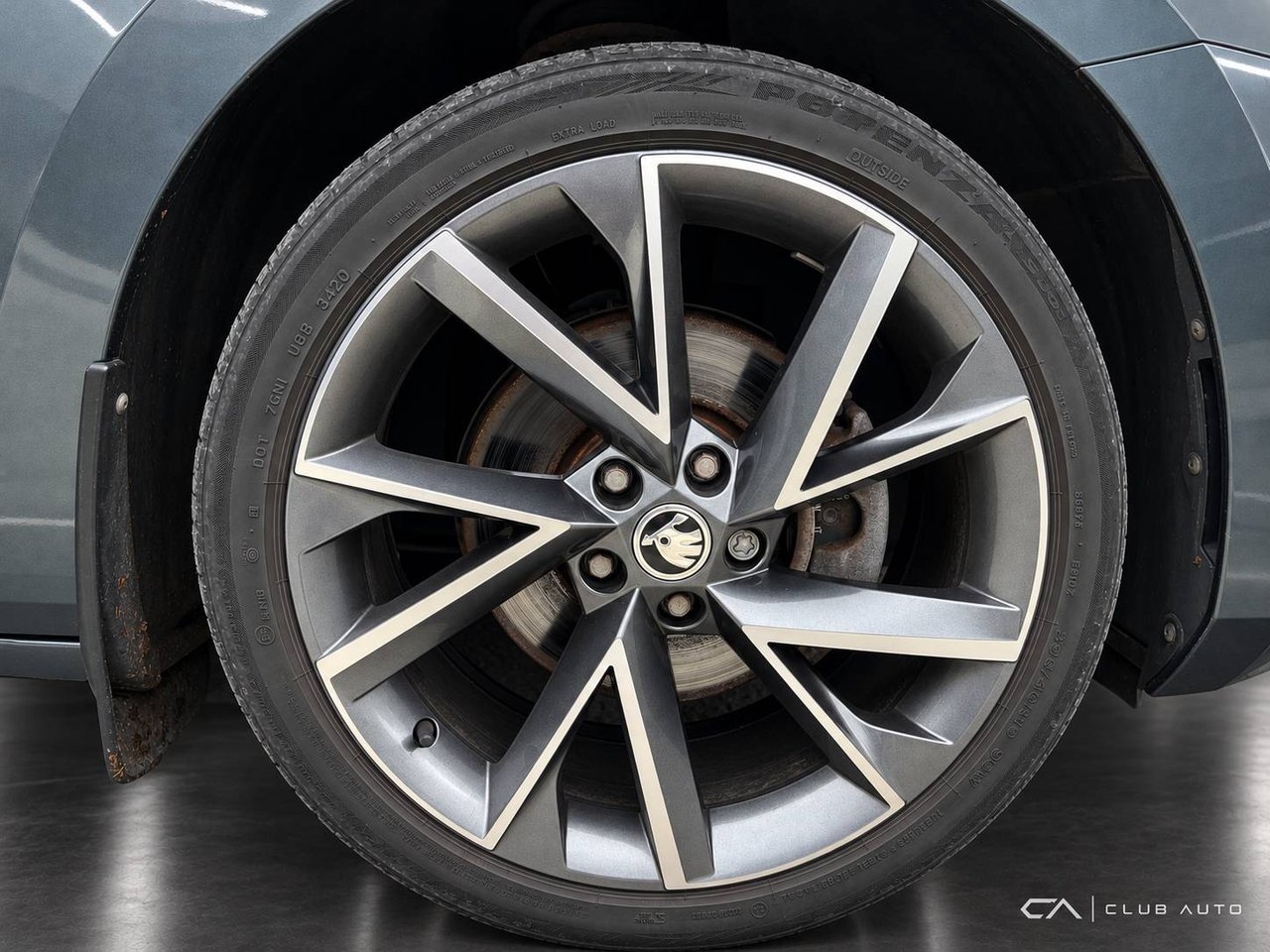 Skoda Superb 2021, bild 5/10