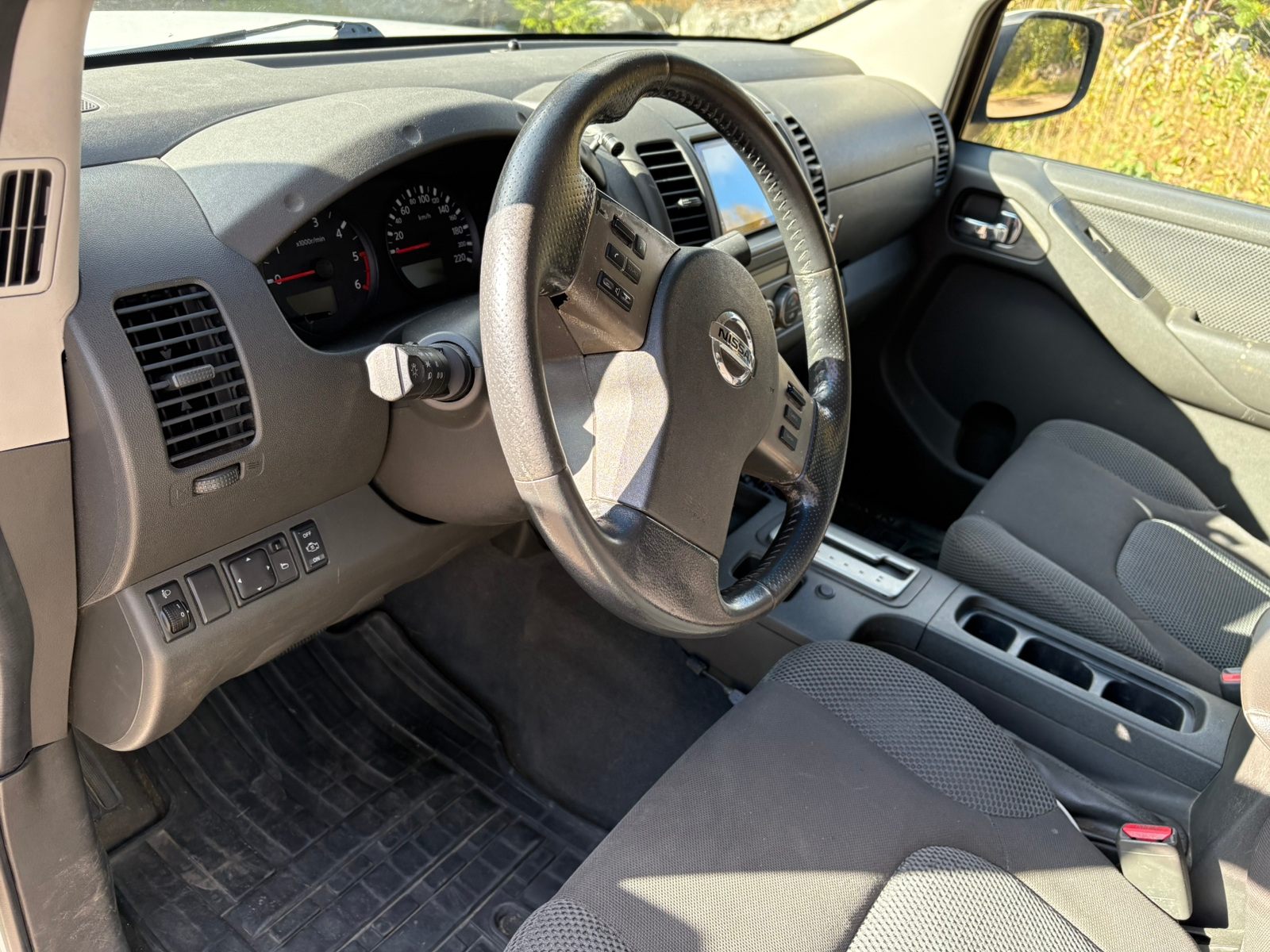 Nissan Navara 2.5 dCi 2009, bild 4/10
