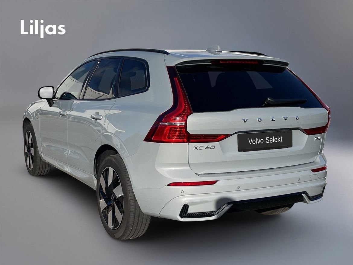 Volvo XC60 T6 Plus Dark 2025, bild 3/10