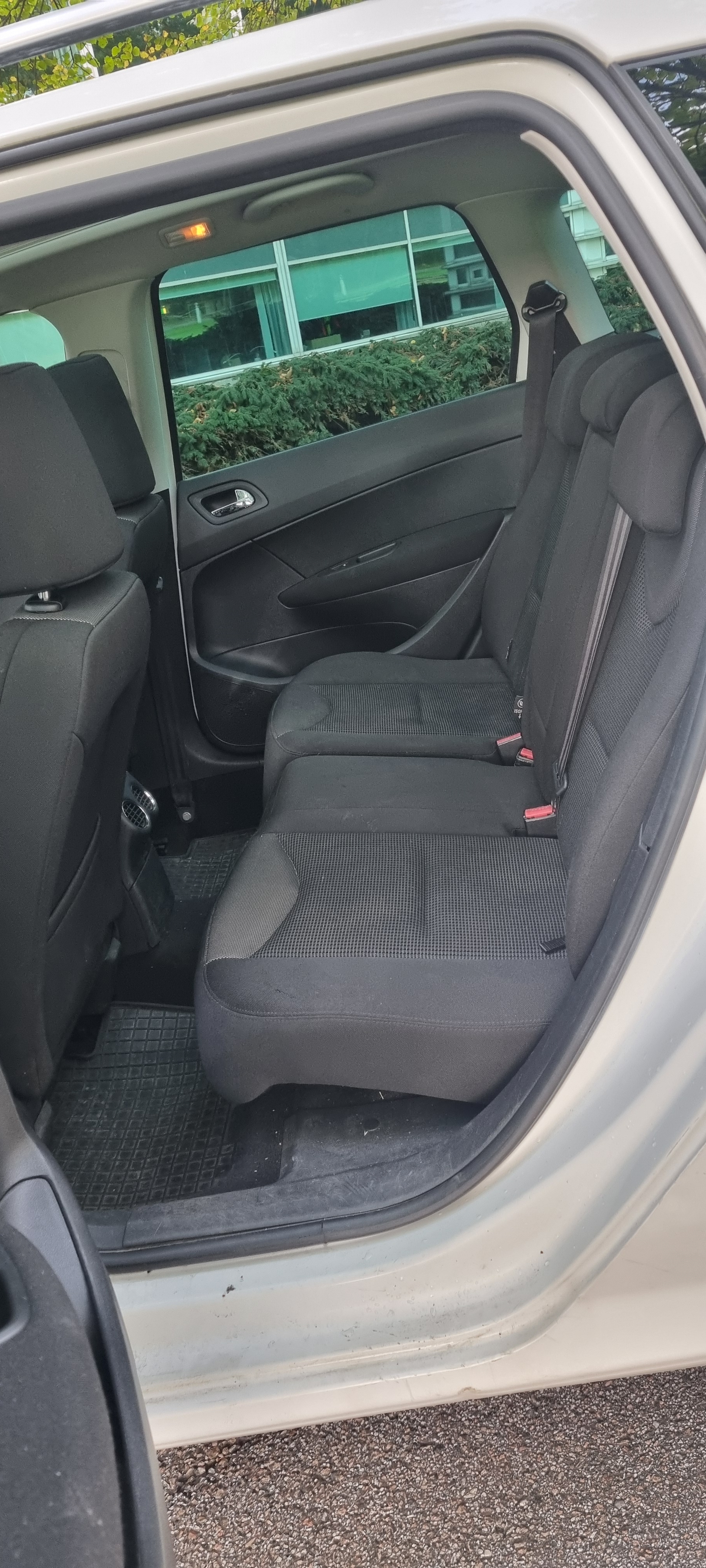 Peugeot 308 2011, bild 6/9