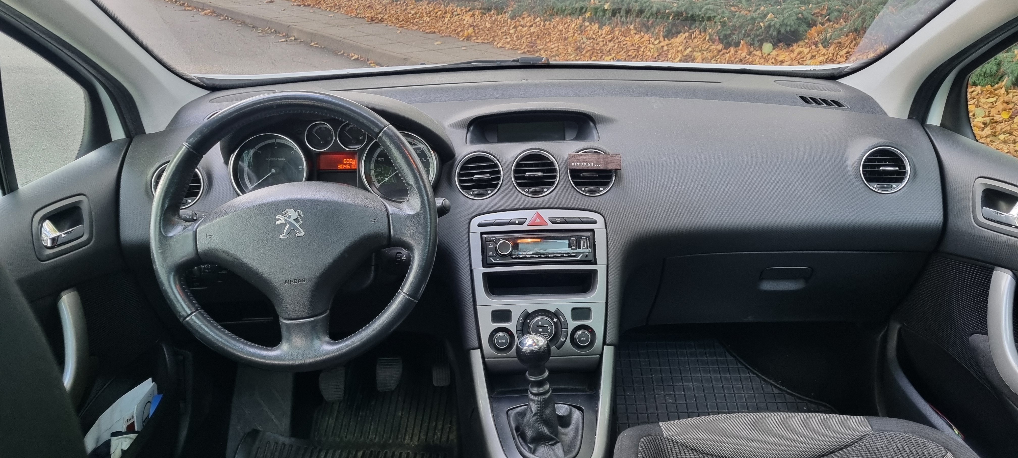 Peugeot 308 2011, bild 7/9