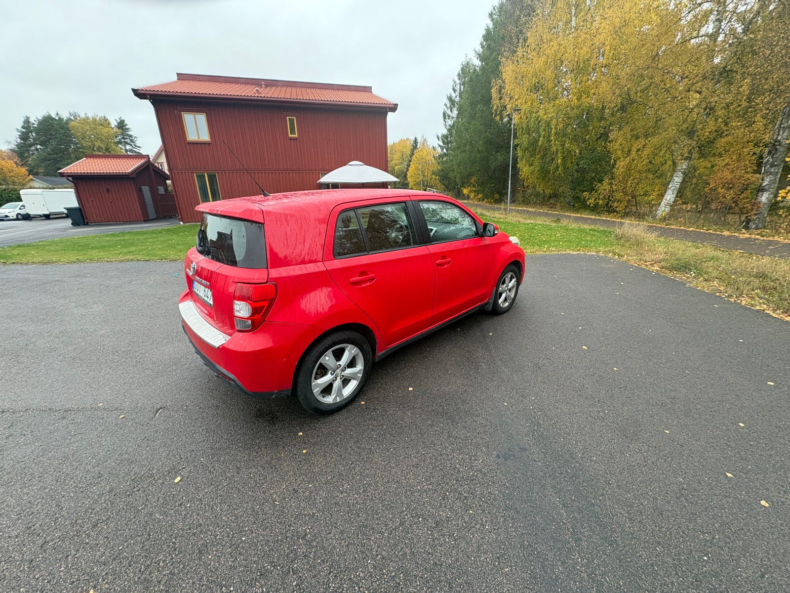 Toyota Urban Cruiser 2009, bild 2/6
