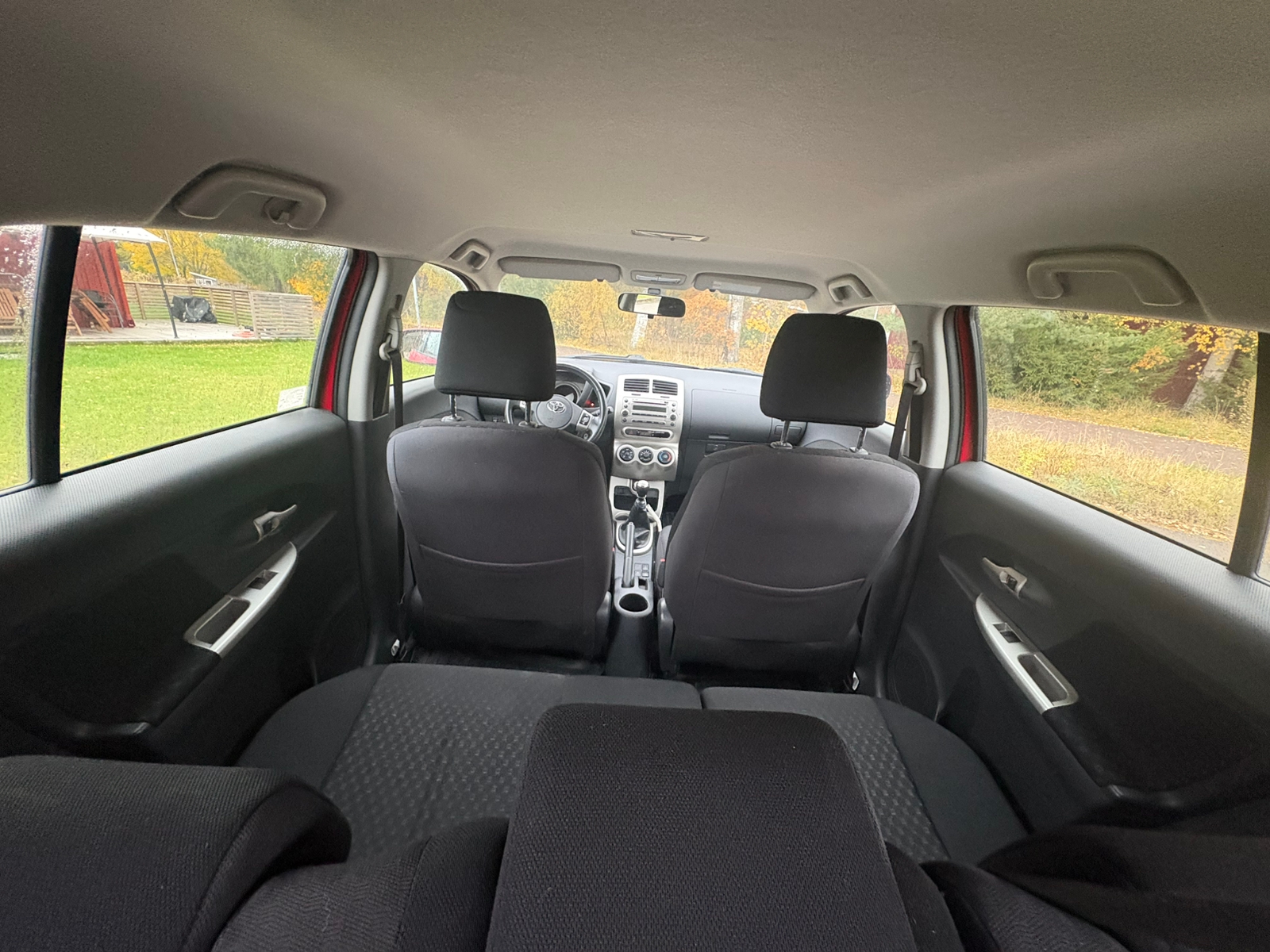 Toyota Urban Cruiser 2009, bild 4/6