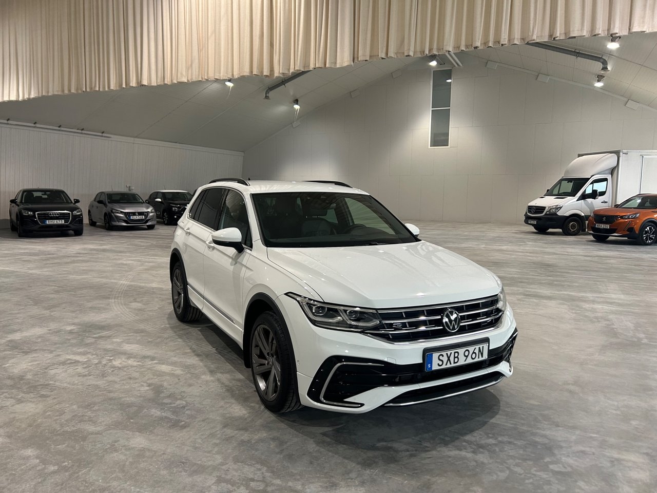 Volkswagen Tiguan 1.4 eHybrid R-Line 2022, bild 3/10