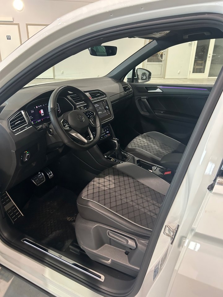 Volkswagen Tiguan 1.4 eHybrid R-Line 2022, bild 6/10