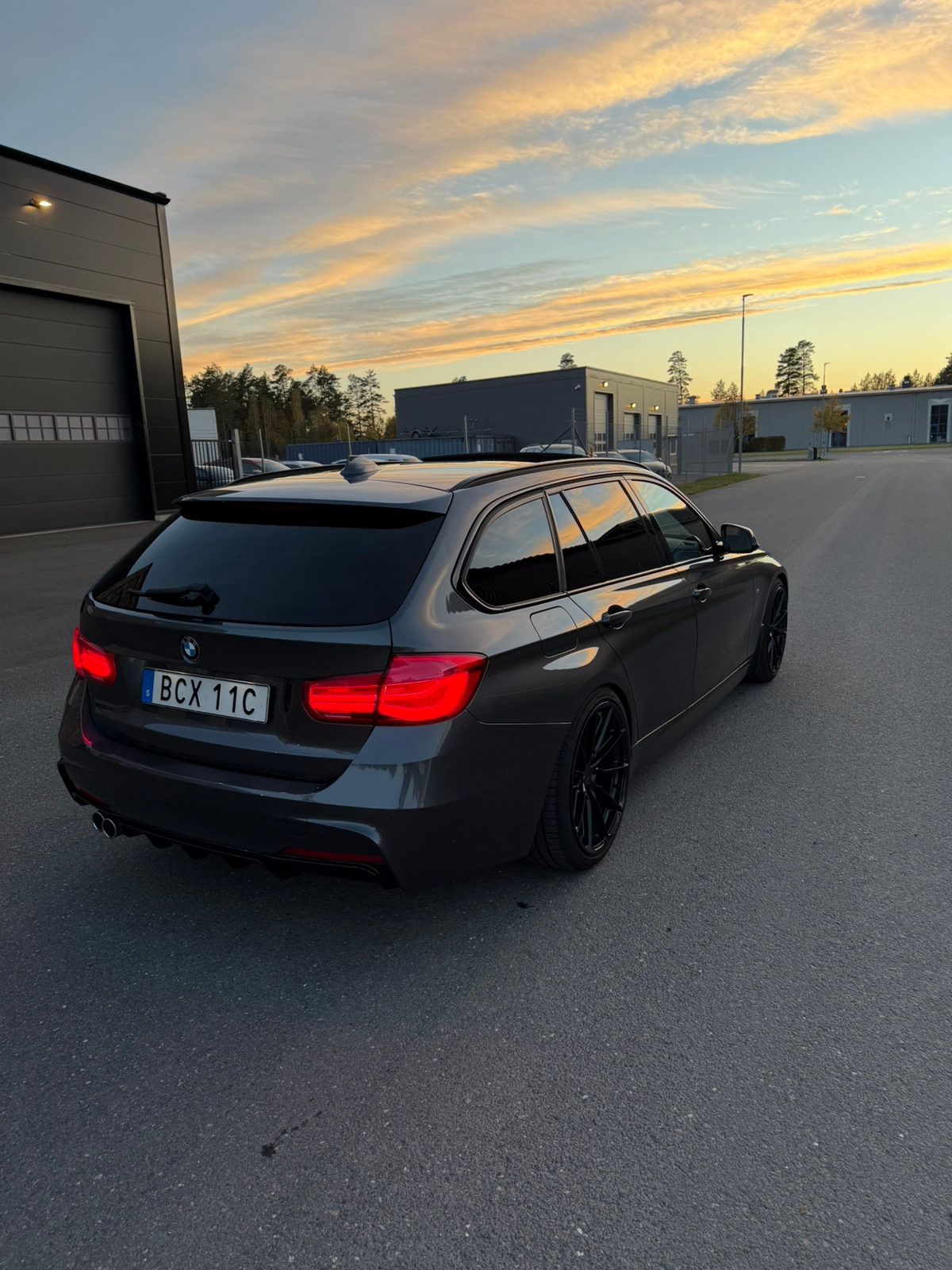 BMW 320d 2019, bild 7/10