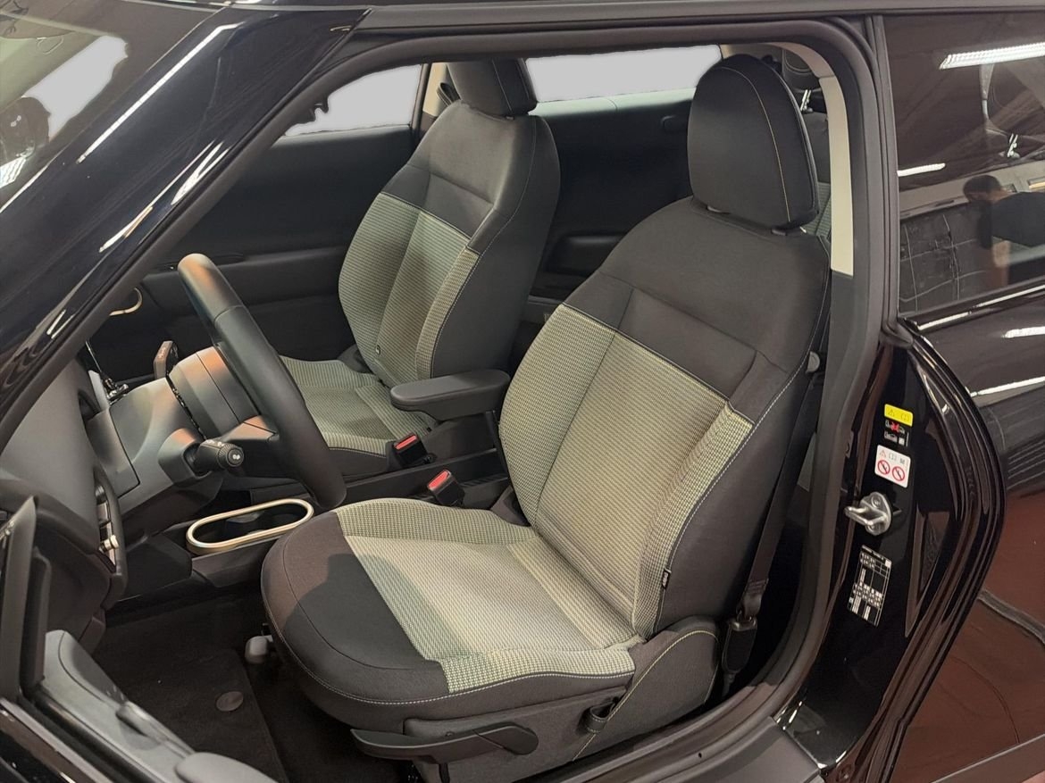 MINI Cooper E Essential Trim 2026, bild 6/16