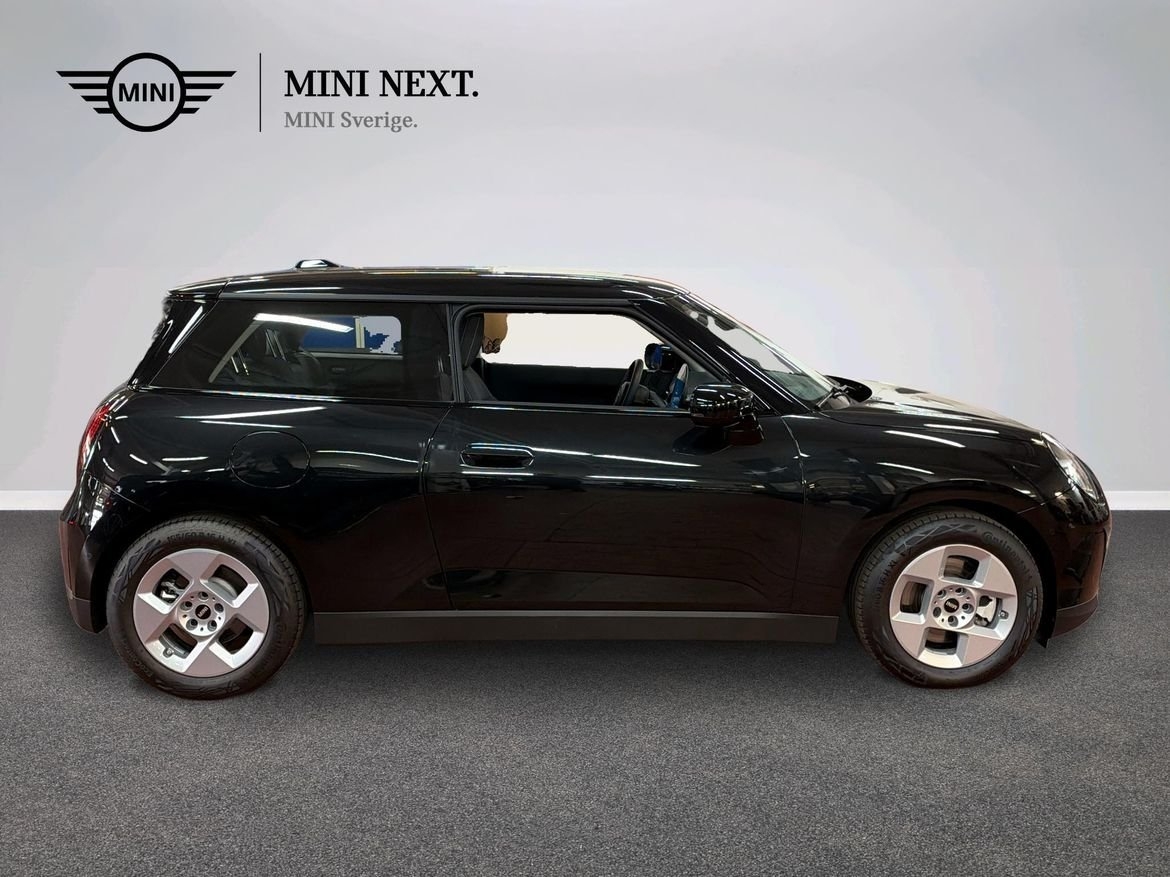 MINI Cooper E Essential Trim 2026, bild 2/16