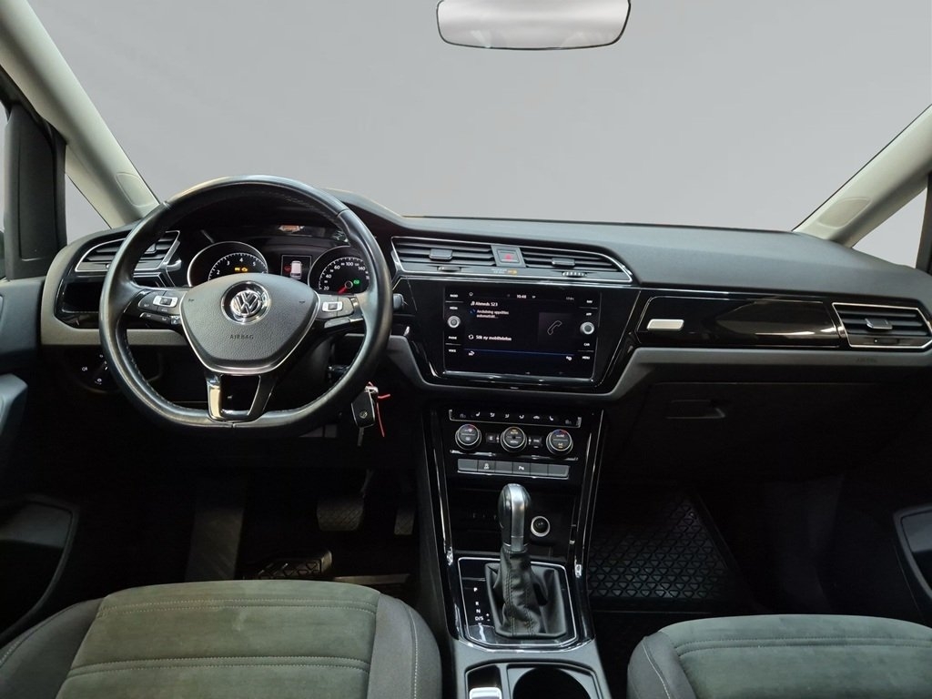 Volkswagen Touran 1.8 TSI R-Line 2018, kuva 7/9