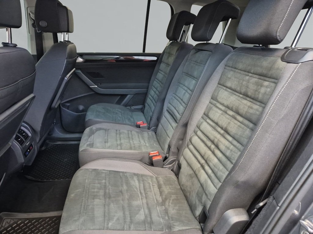 Volkswagen Touran 1.8 TSI R-Line 2018, kuva 5/9