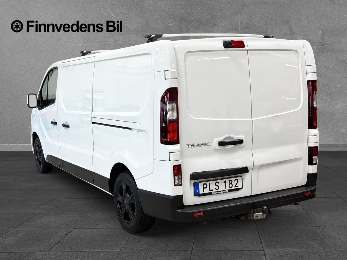 Renault Trafic dCi 125 2017, kuva 3/7