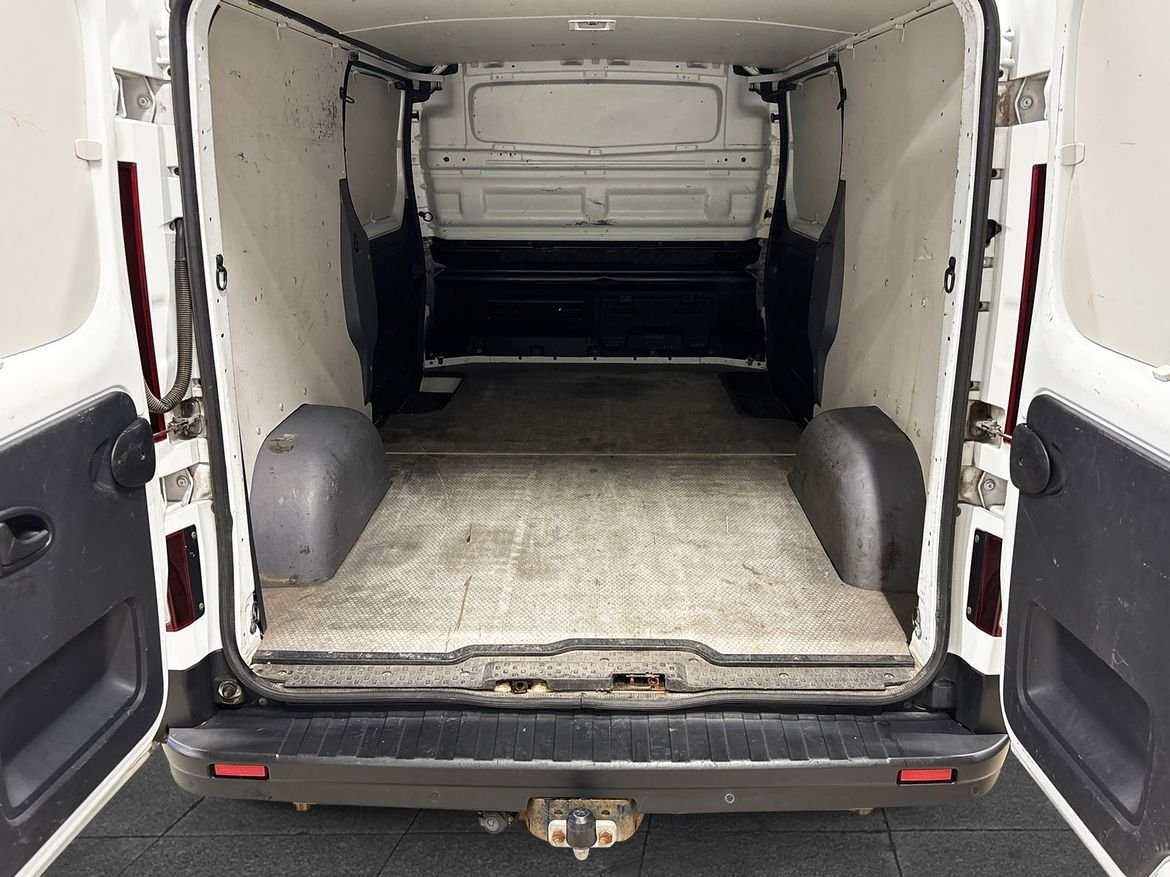 Renault Trafic dCi 125 2017, kuva 7/7