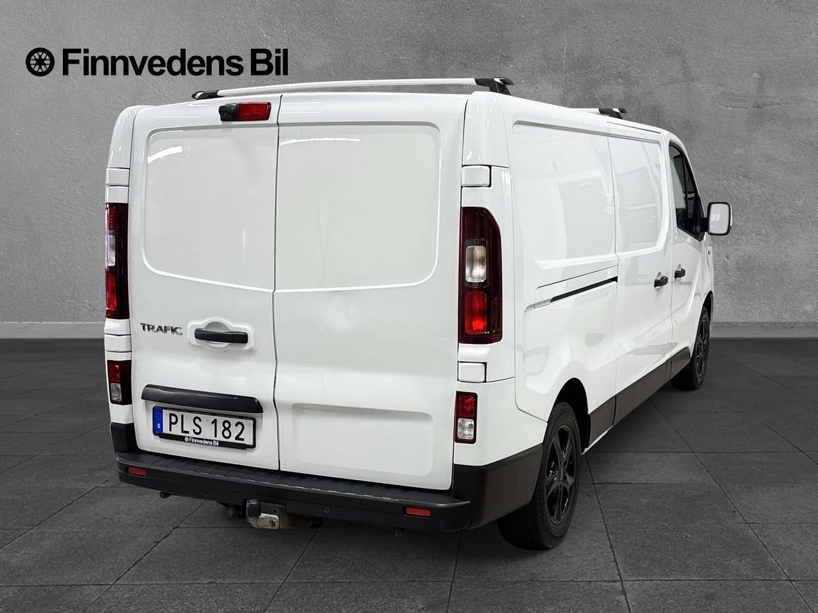 Renault Trafic dCi 125 2017, kuva 4/7