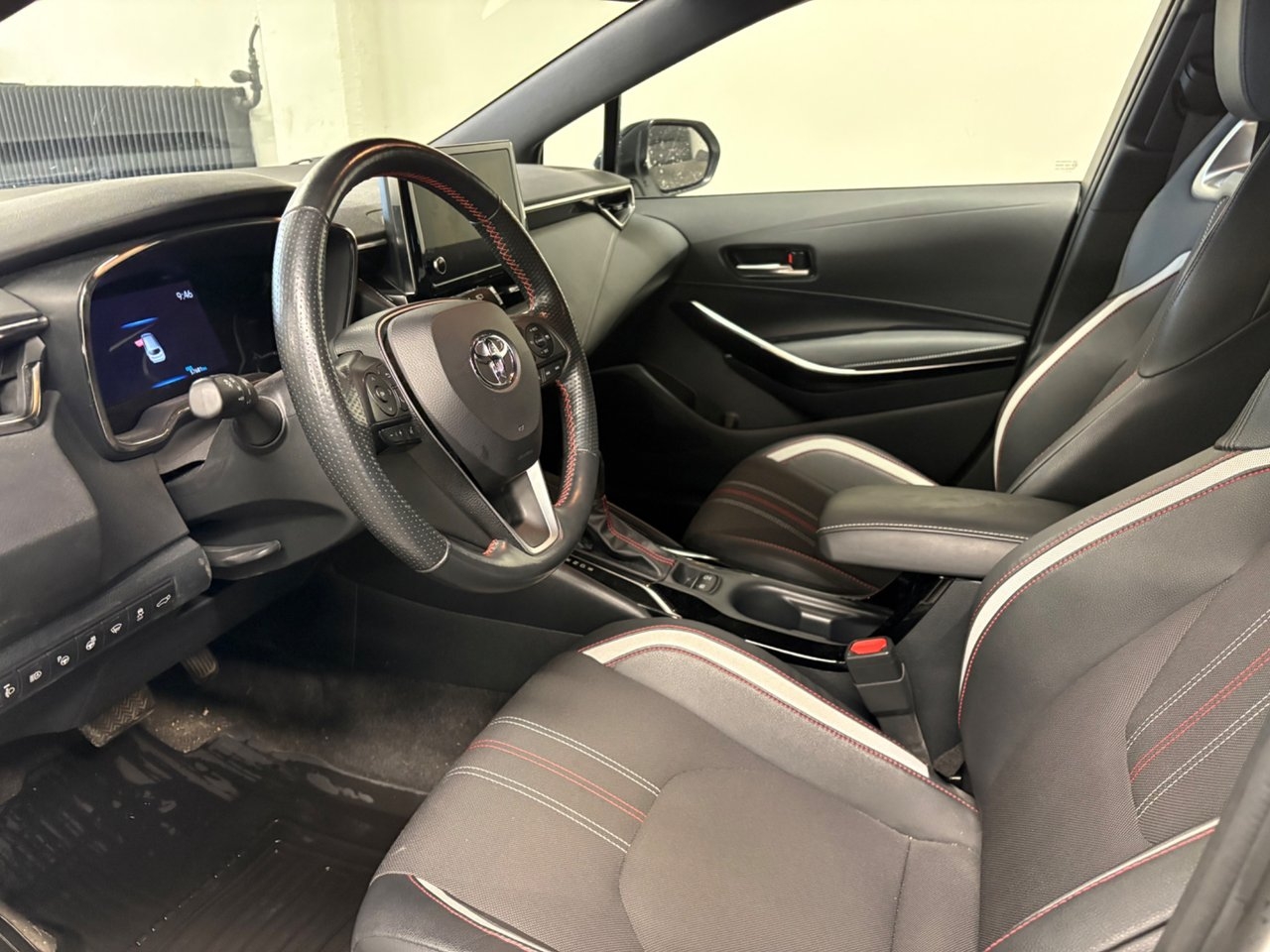 Toyota Corolla 1.8 Hybrid GR Sport 2022, bild 4/10
