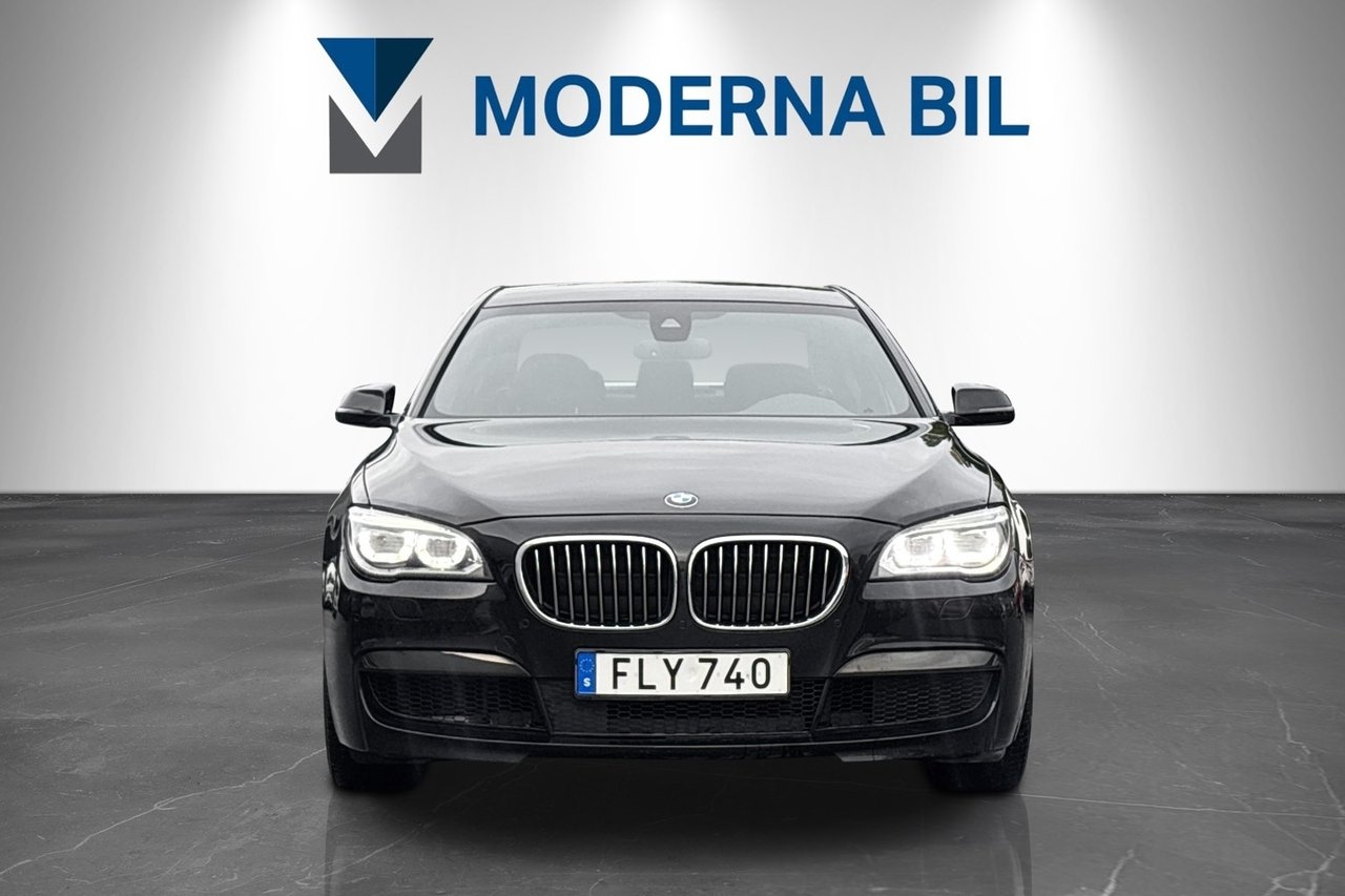 BMW 740d M Sport 2015, photo 9/10
