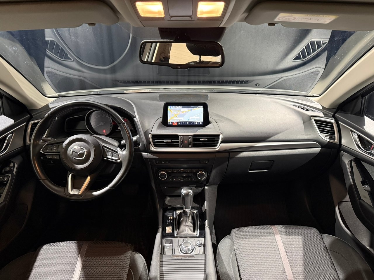 Mazda 3 SKYACTIV-G 120 2018, kuva 10/10