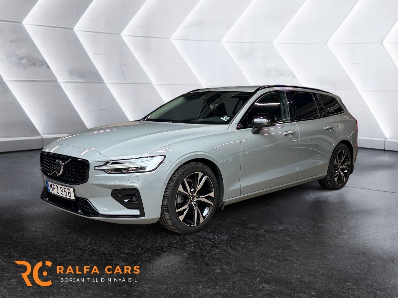 Volvo V60 B4