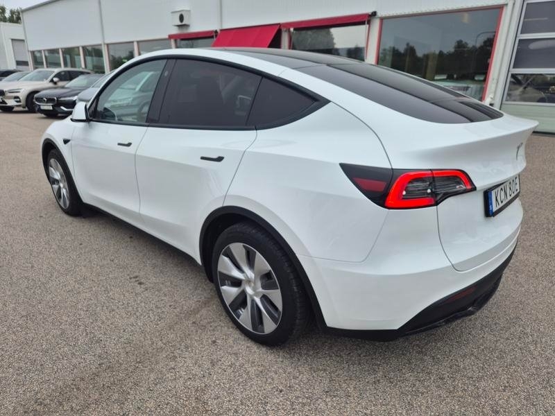 Tesla Model Y 2023, bild 3/6