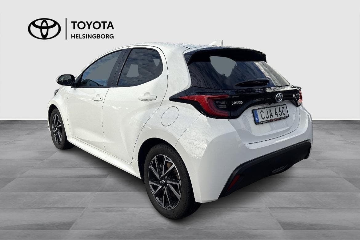 Toyota Yaris 1.5 Hybrid 116 Active Plus 2023, bild 6/10