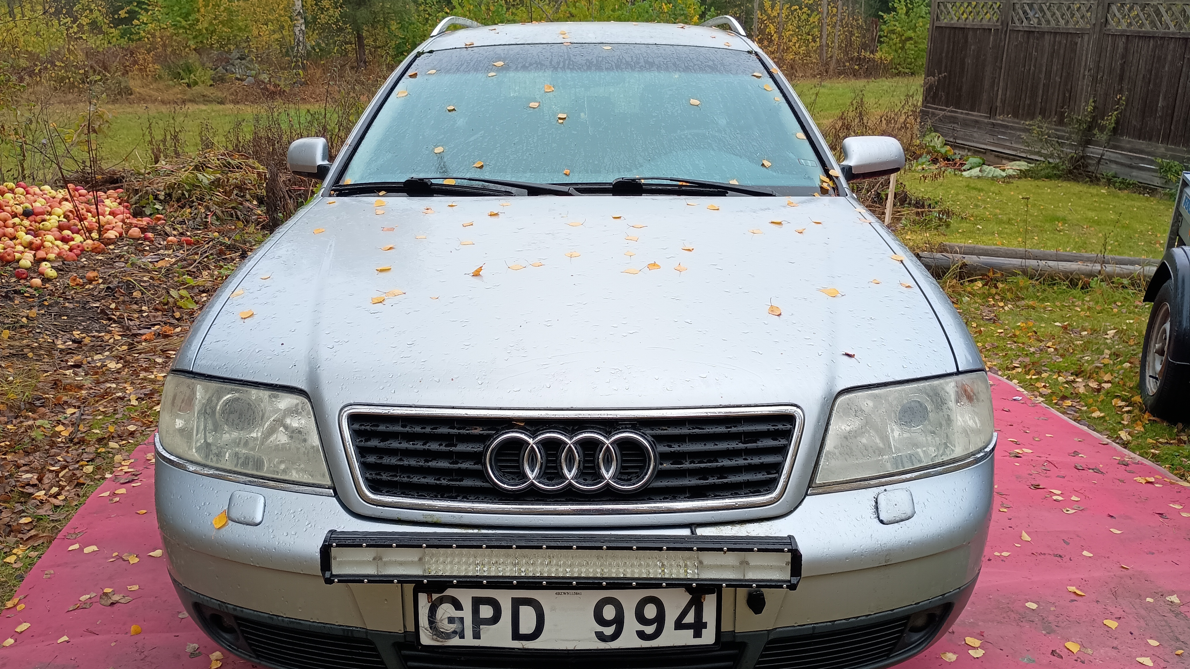 Audi A6 1998, bild 2/6
