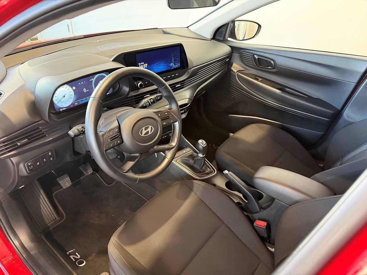 Hyundai i20 Essential 2025, bild 6/10