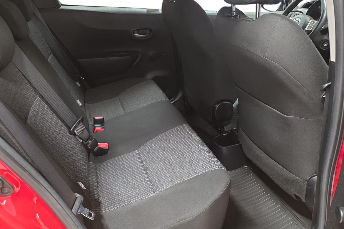 Toyota Yaris 1.33 2014, bild 7/10