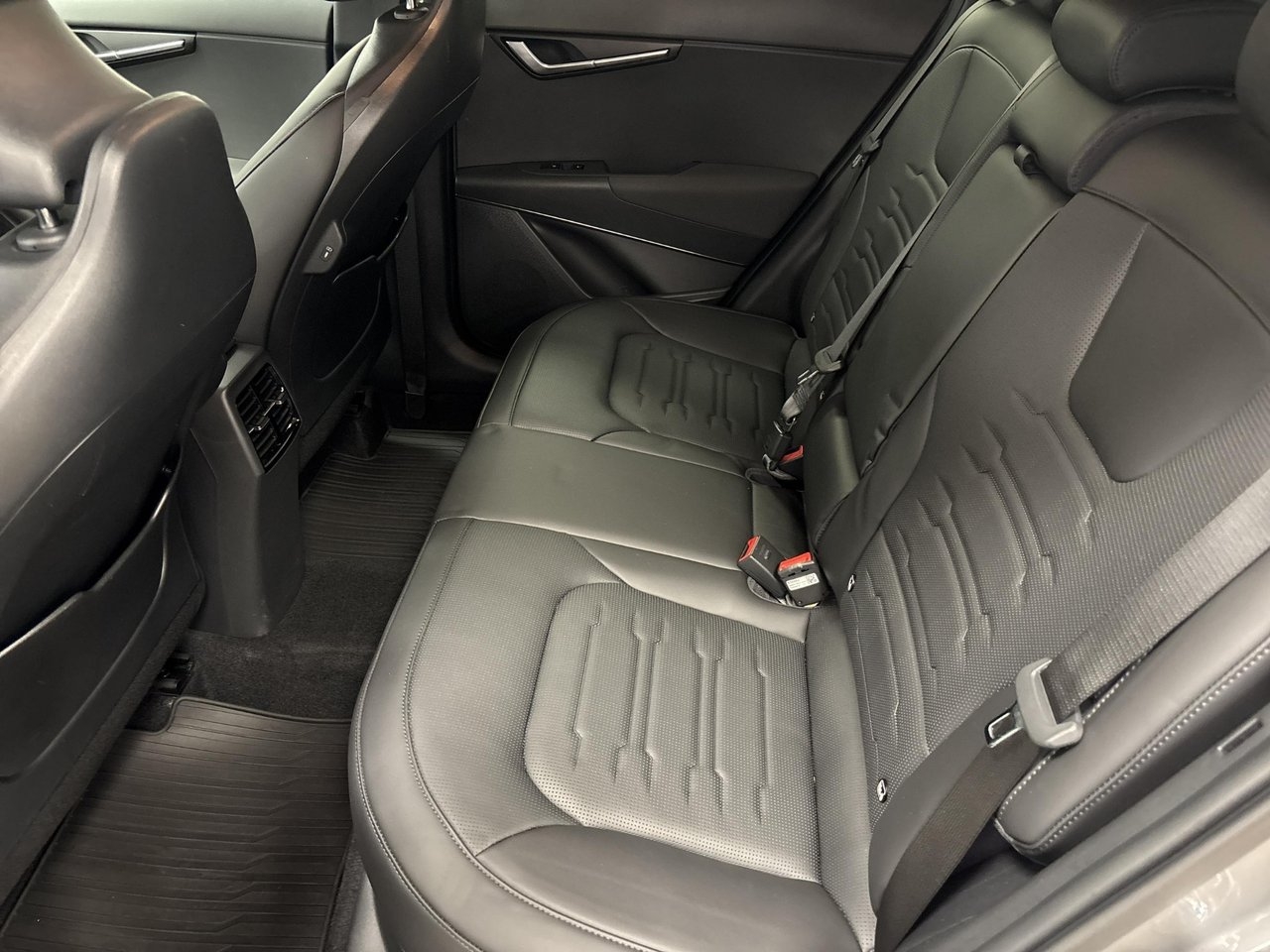 Kia Niro 1.6 GDI PHEV Advance 2026, kuva 9/10