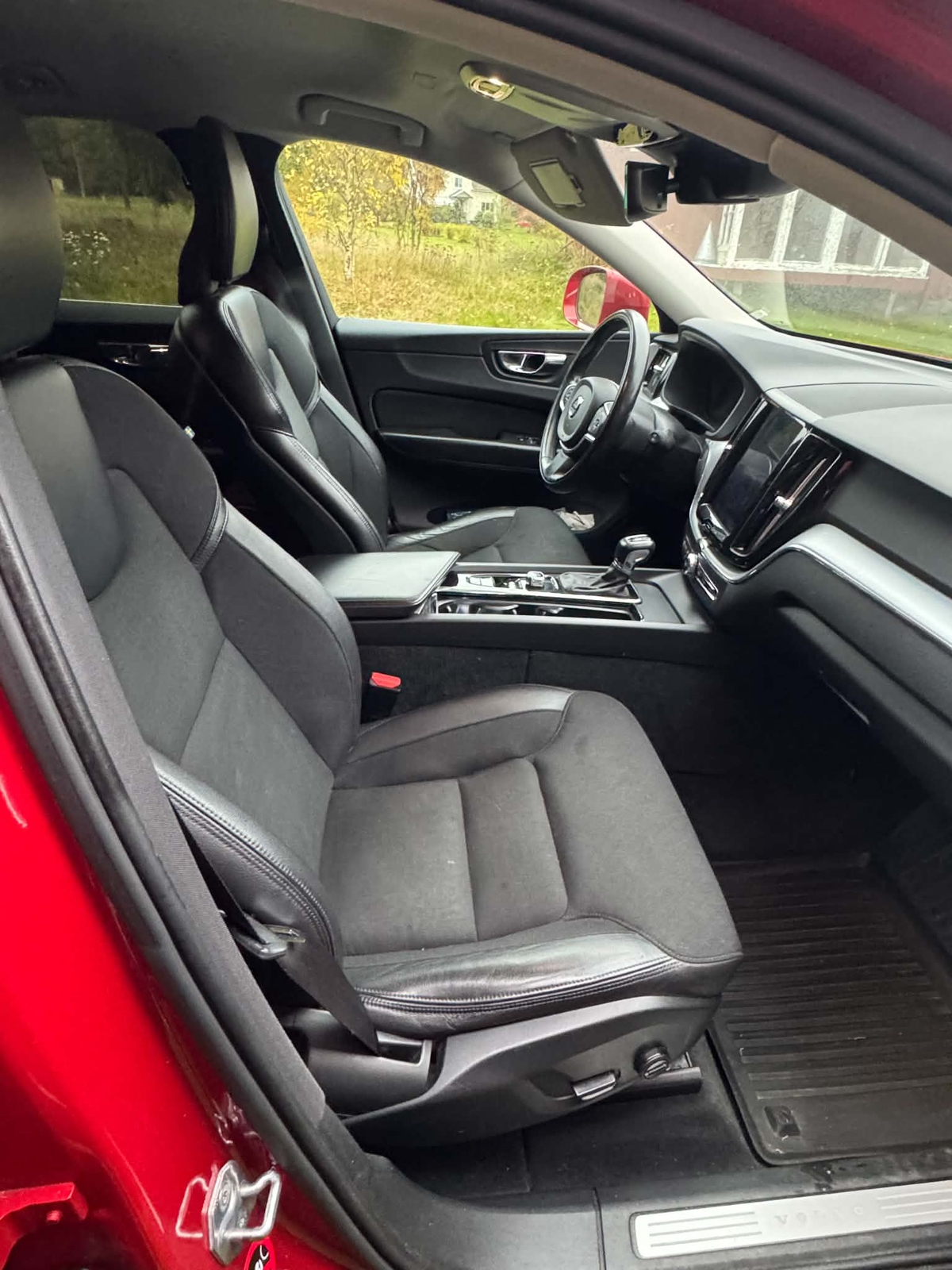 Volvo XC60 D4 2019, bild 2/10