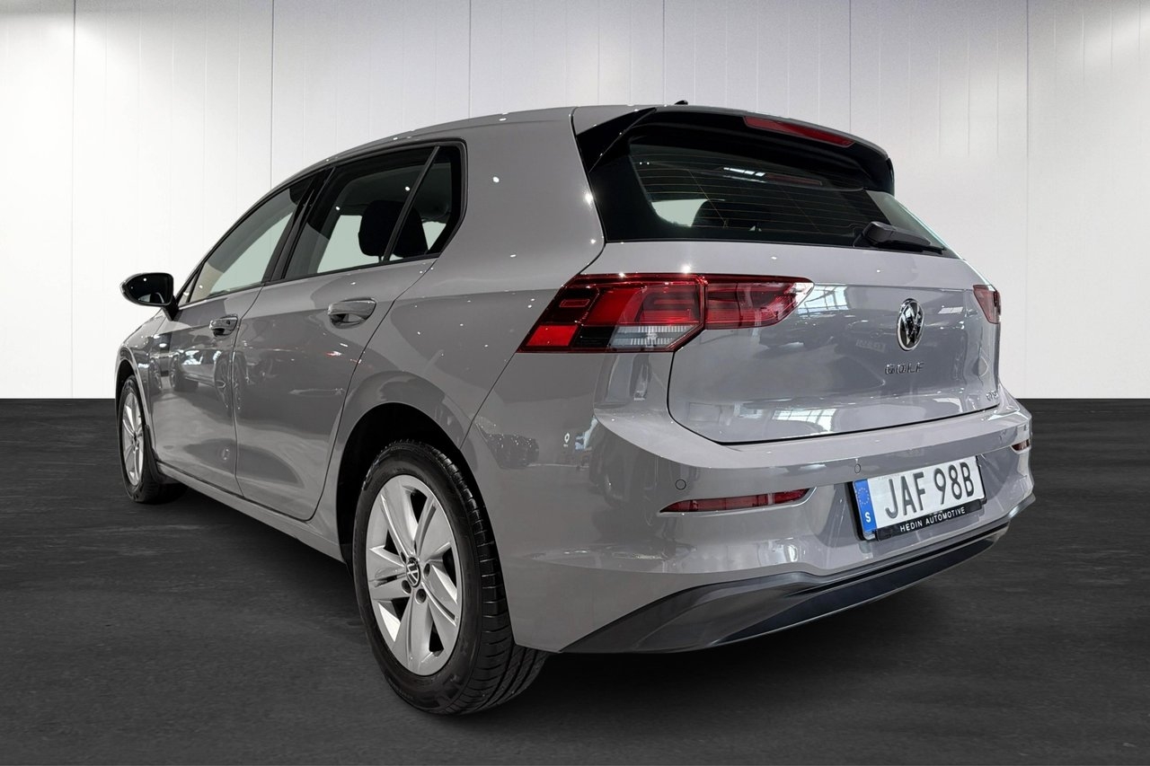 Volkswagen Golf 1.0 eTSI 2023, kuva 4/10
