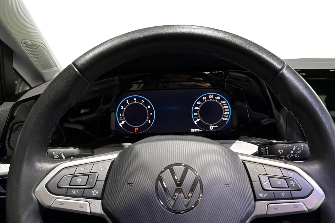 Volkswagen Golf 1.0 eTSI 2023, kuva 7/10