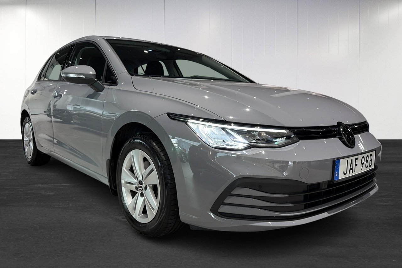 Volkswagen Golf 1.0 eTSI 2023, kuva 2/10