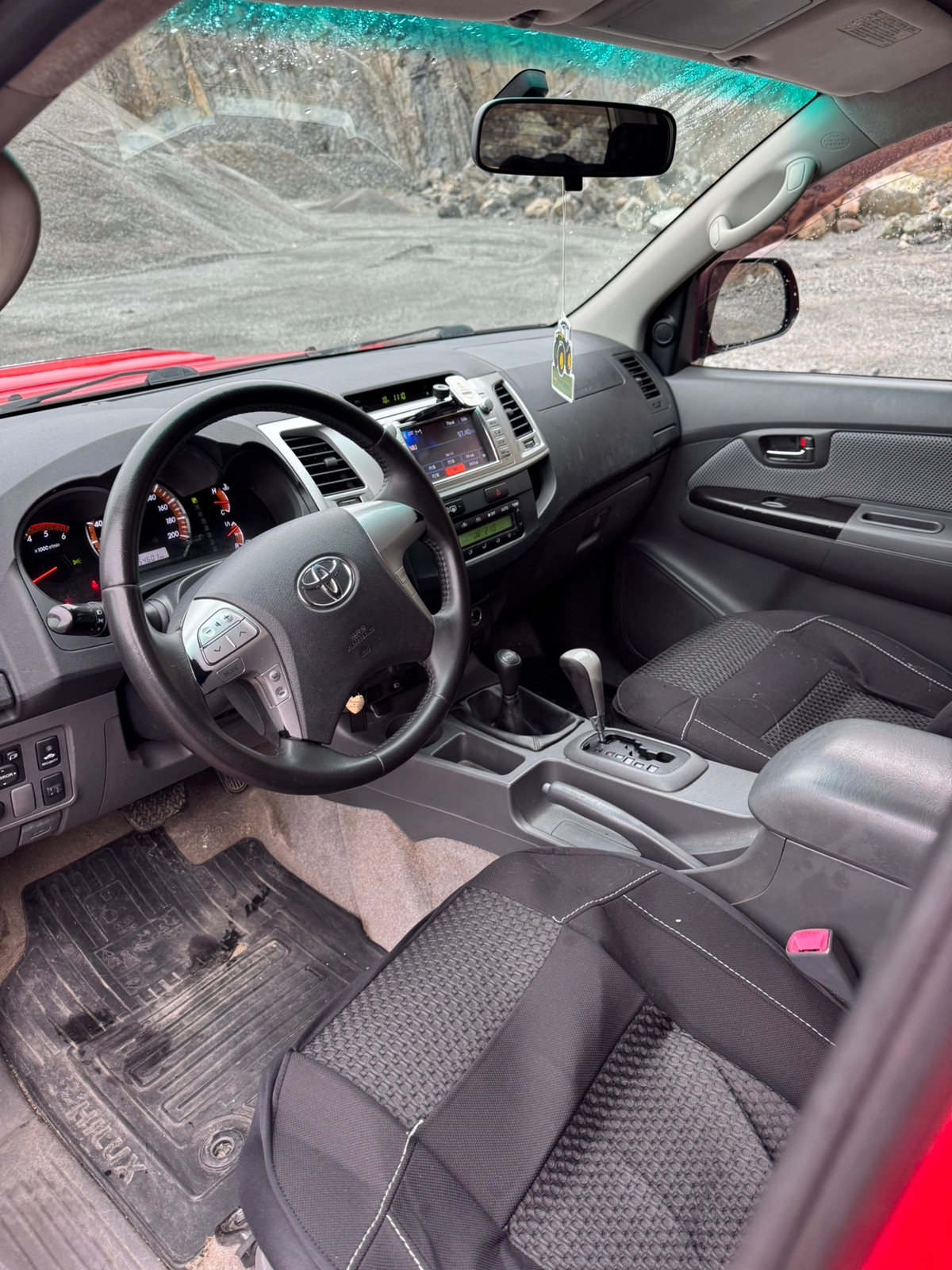 Toyota Hilux 3.0 D-4D 2013, bild 7/10