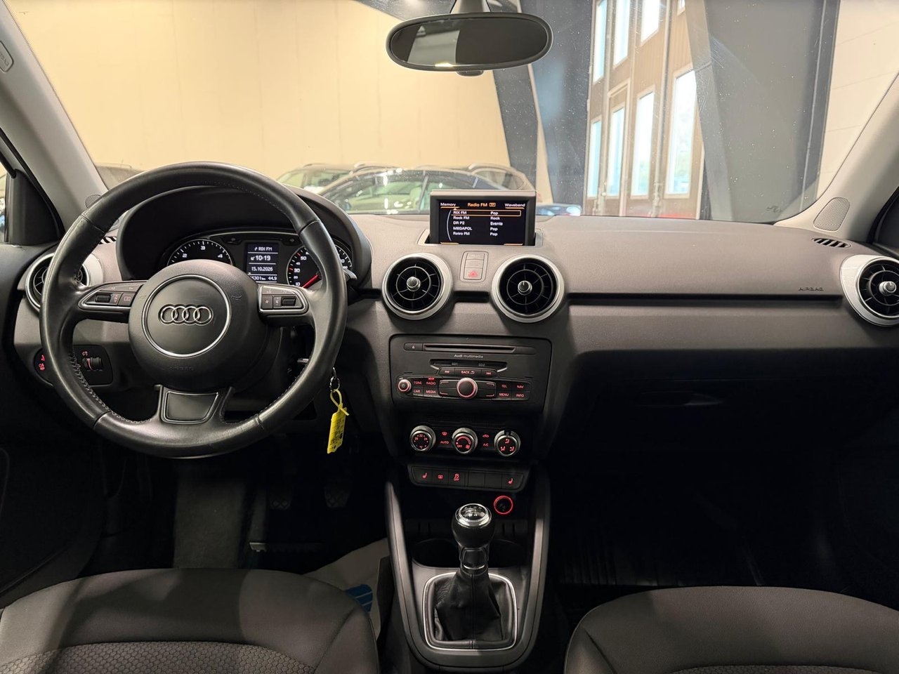 Audi A1 1.6 TDI Proline 2014, photo 9/10