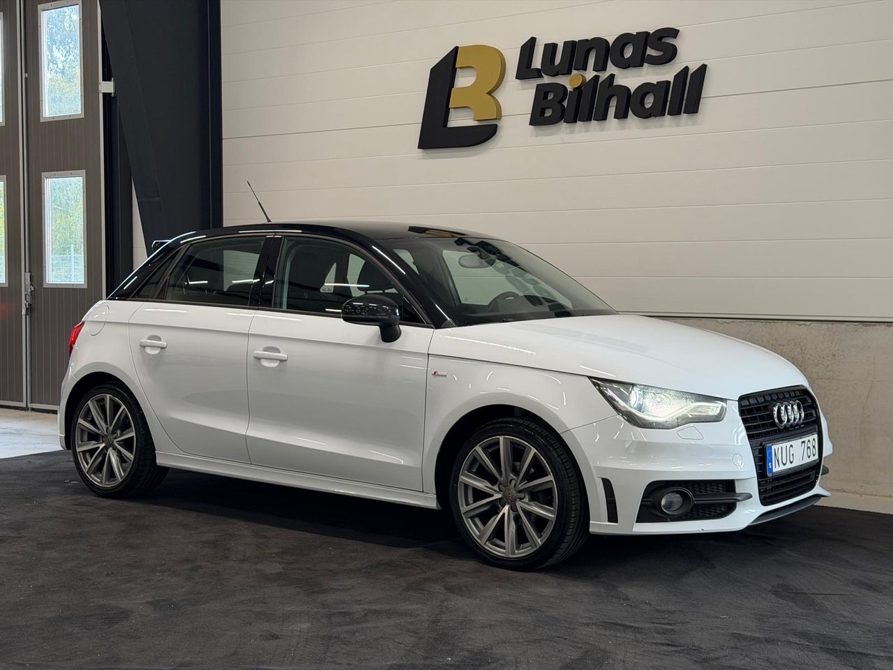 Audi A1 1.6 TDI Proline 2014, bild 5/10