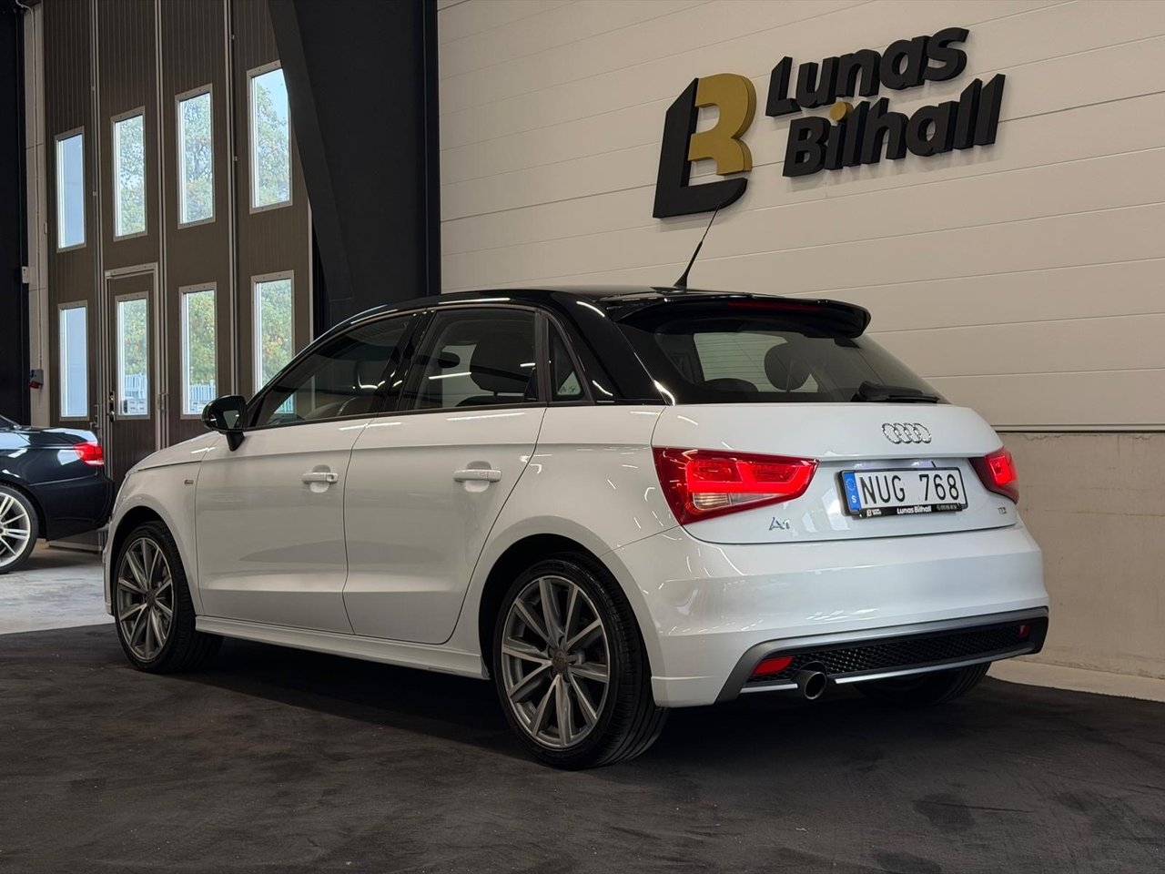 Audi A1 1.6 TDI Proline 2014, bild 4/10