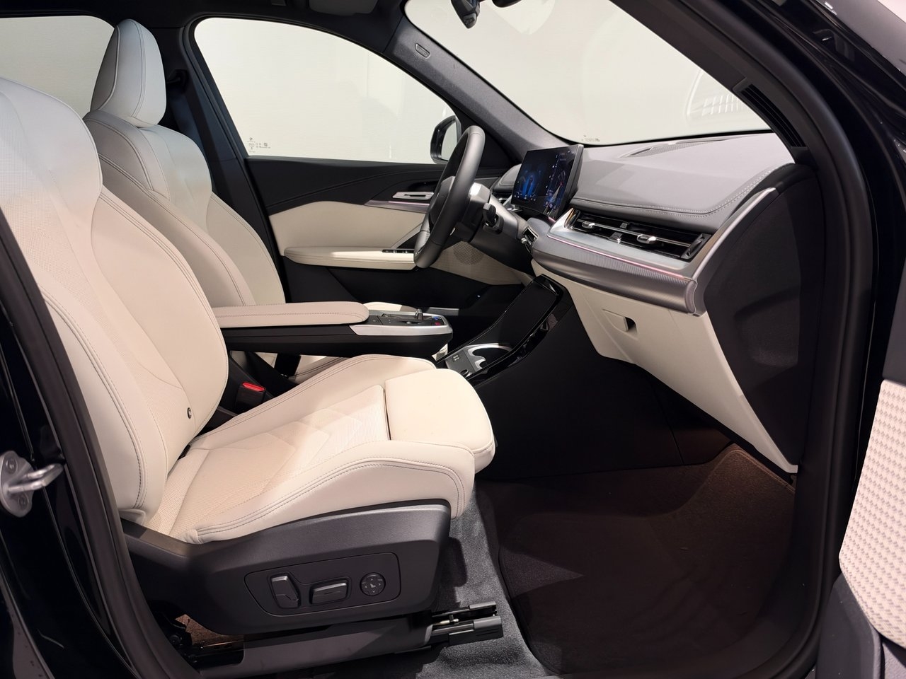 BMW iX1 20 M Sport 2027, bild 7/10