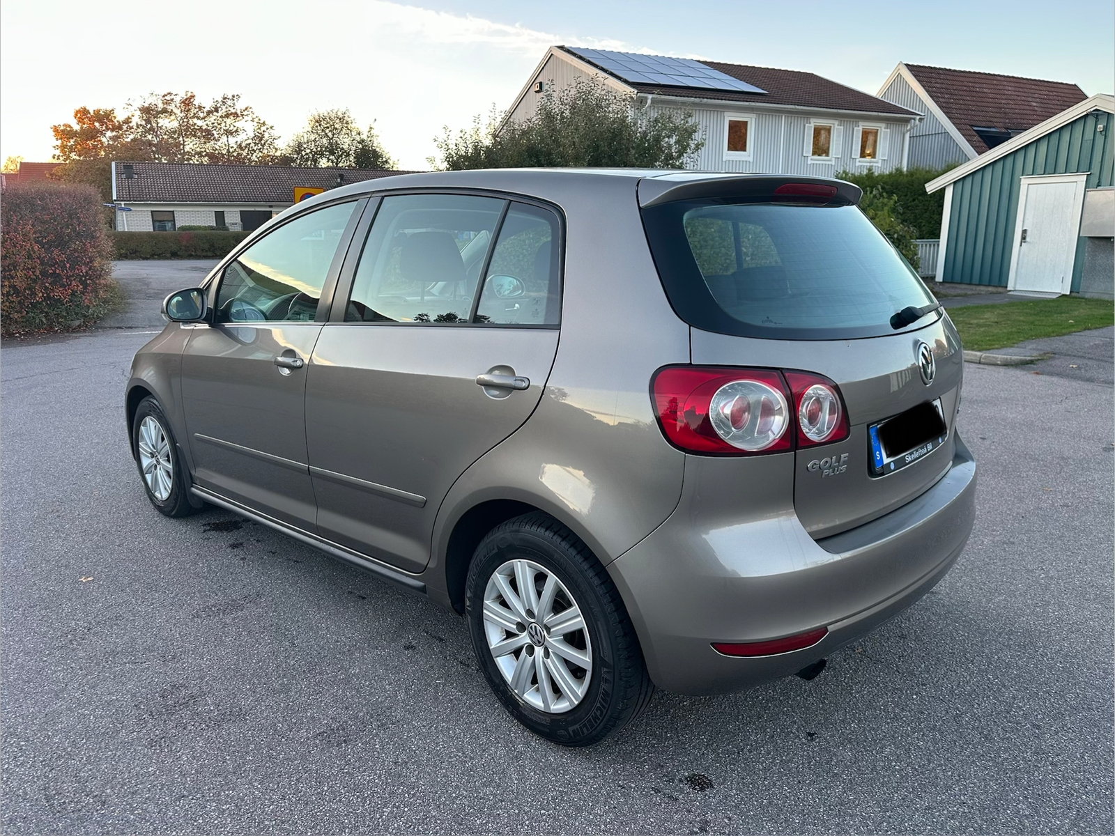 Volkswagen Golf Plus 1.6 TDI 2011, kuva 2/7
