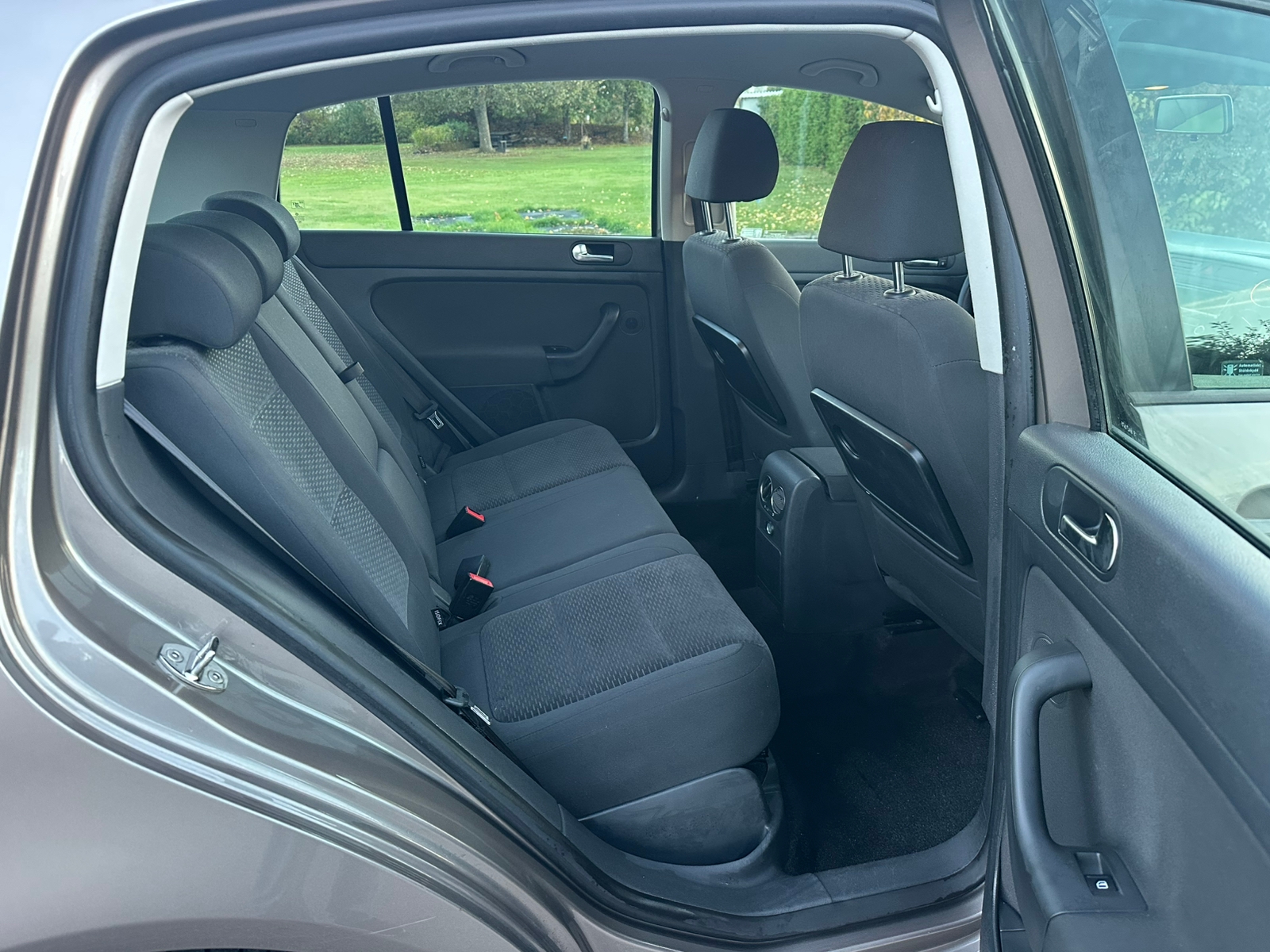 Volkswagen Golf Plus 1.6 TDI 2011, kuva 6/7