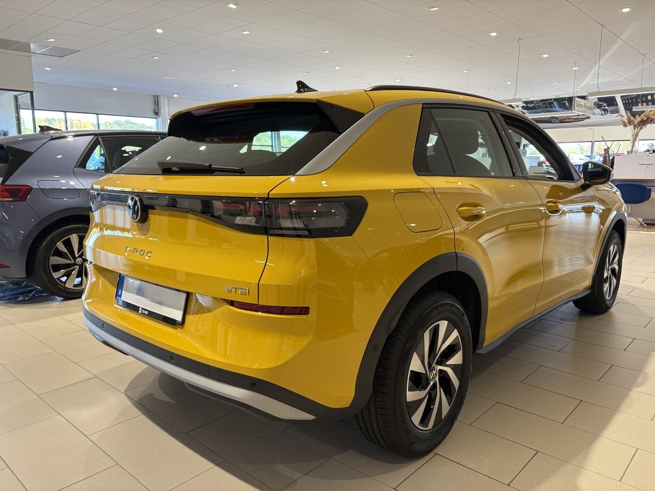 Volkswagen T-Roc 1.5 eTSI Life 2027, bild 3/9