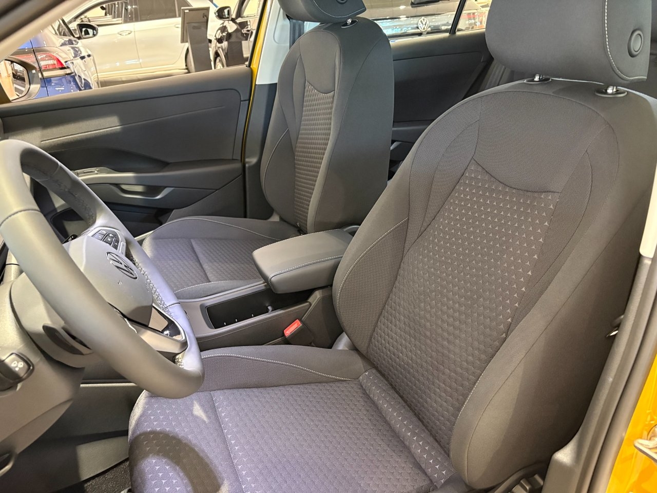 Volkswagen T-Roc 1.5 eTSI Life 2027, bild 6/9