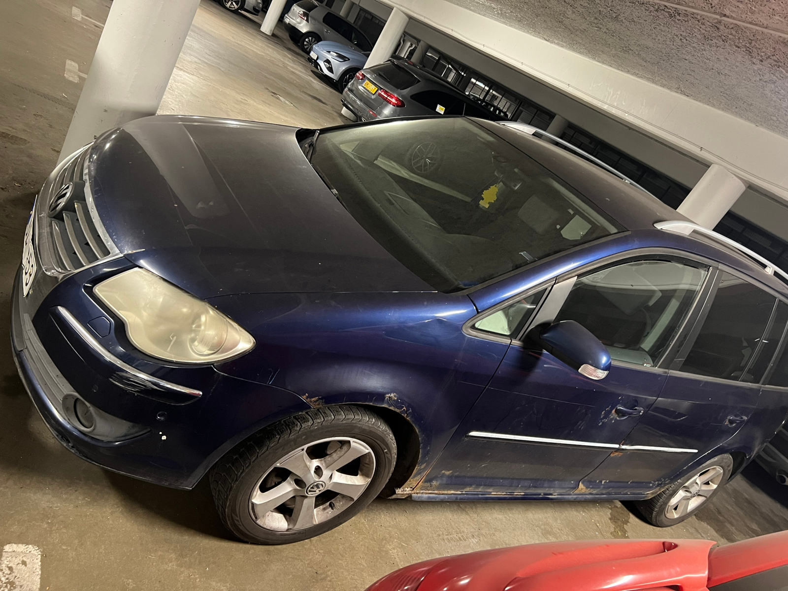Volkswagen Touran 2.0 TDI DPF 2008, bild 2/5