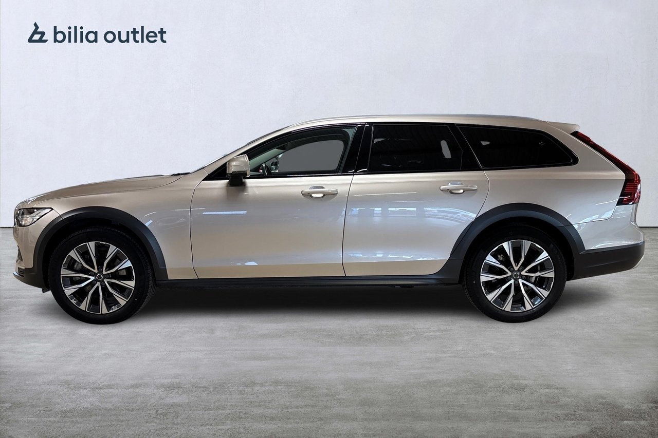 Volvo V90 Cross Country B5 Plus 2023, bild 7/10