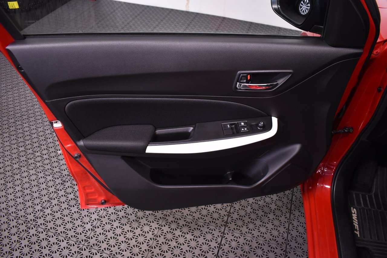 Suzuki Swift 1.2 Dualjet Hybrid 2020, bild 7/10
