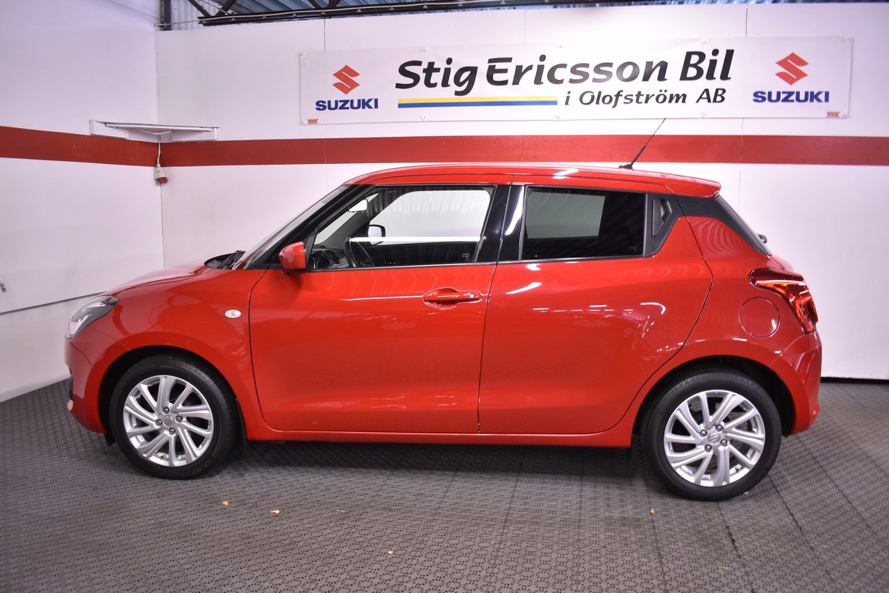 Suzuki Swift 1.2 Dualjet Hybrid 2020, bild 2/10
