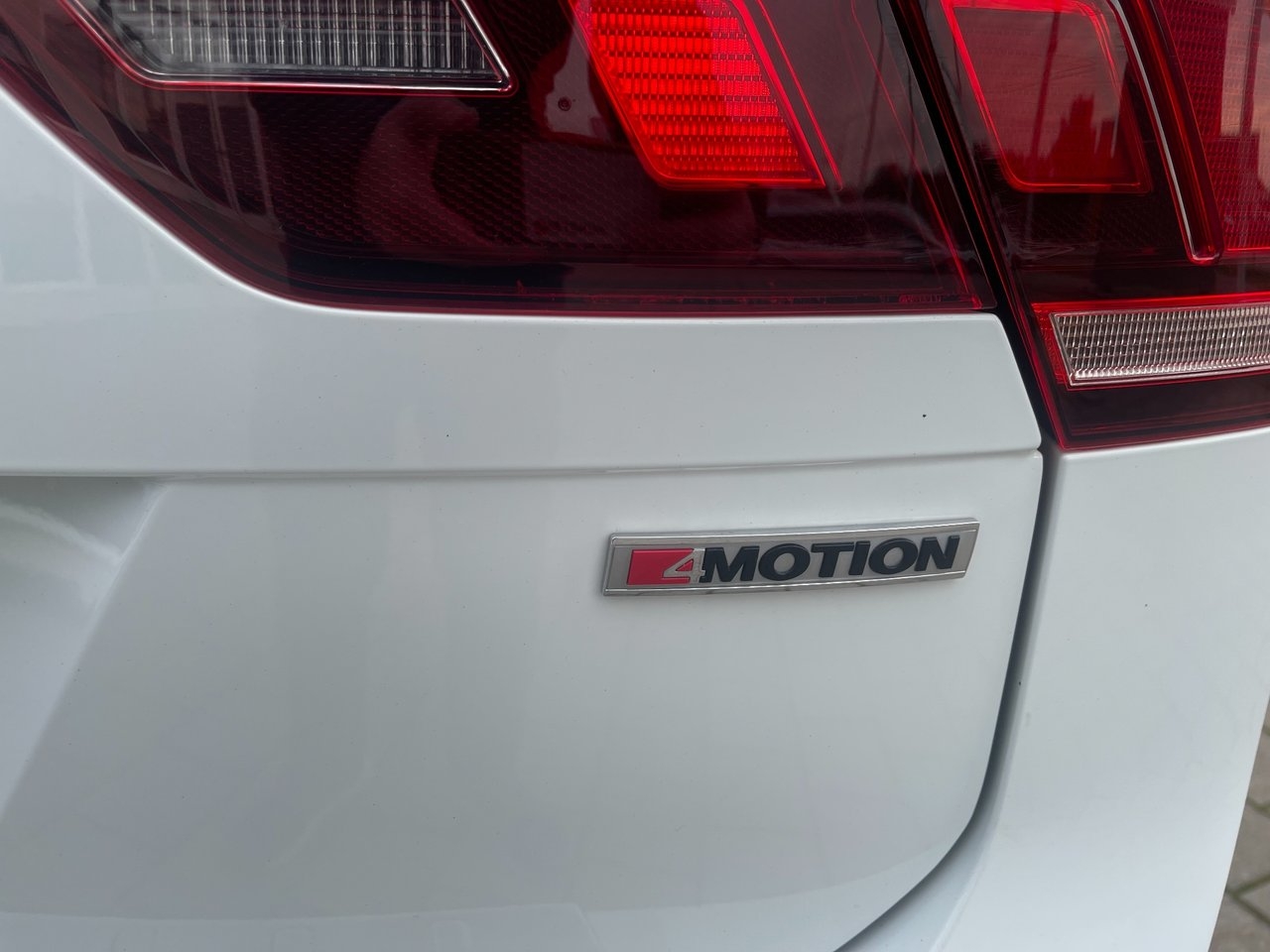 Volkswagen Tiguan 2.0 TSI 2020, photo 7/10
