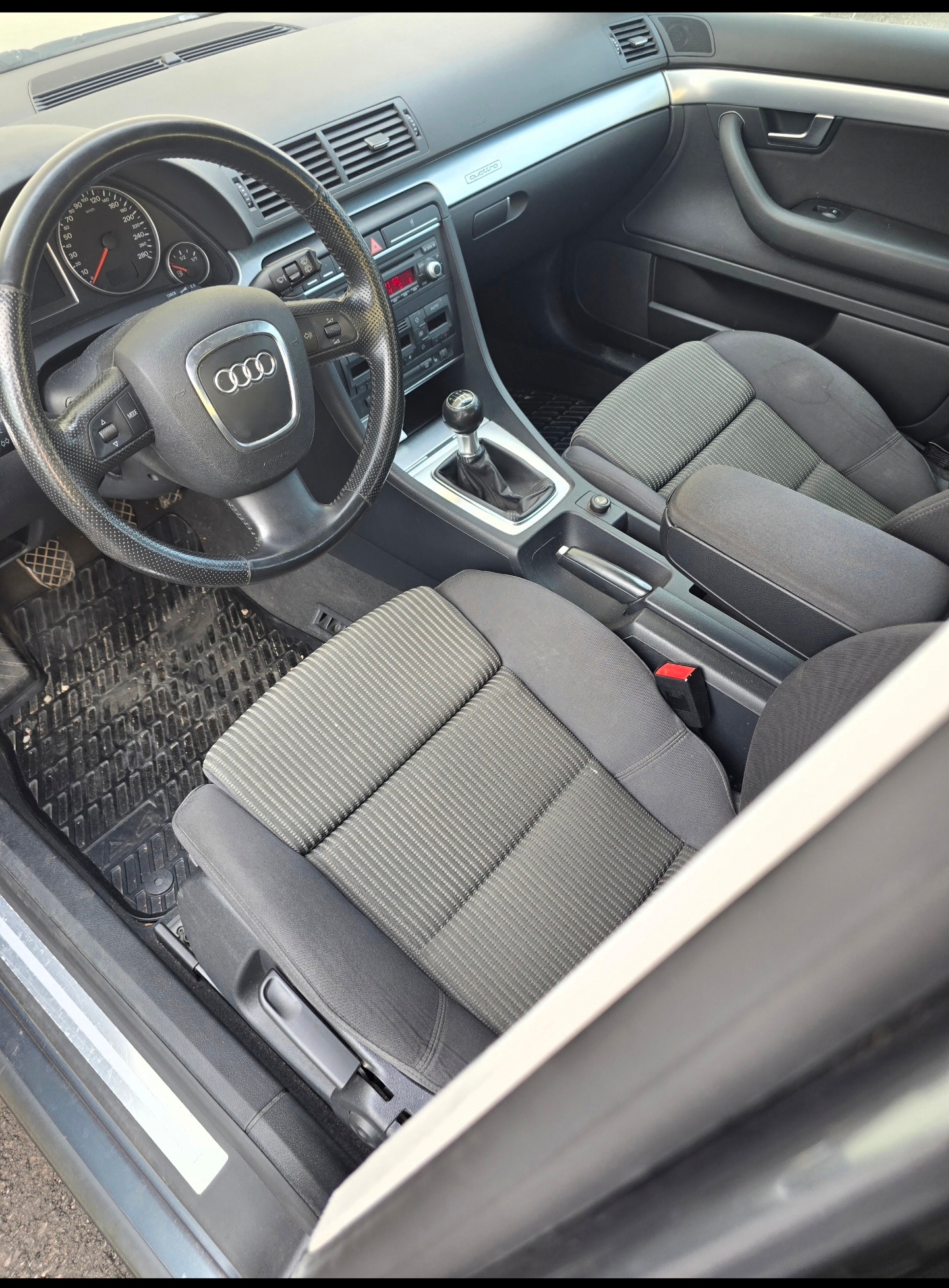 Audi A4 2.0 TFSI 2007, bild 5/10