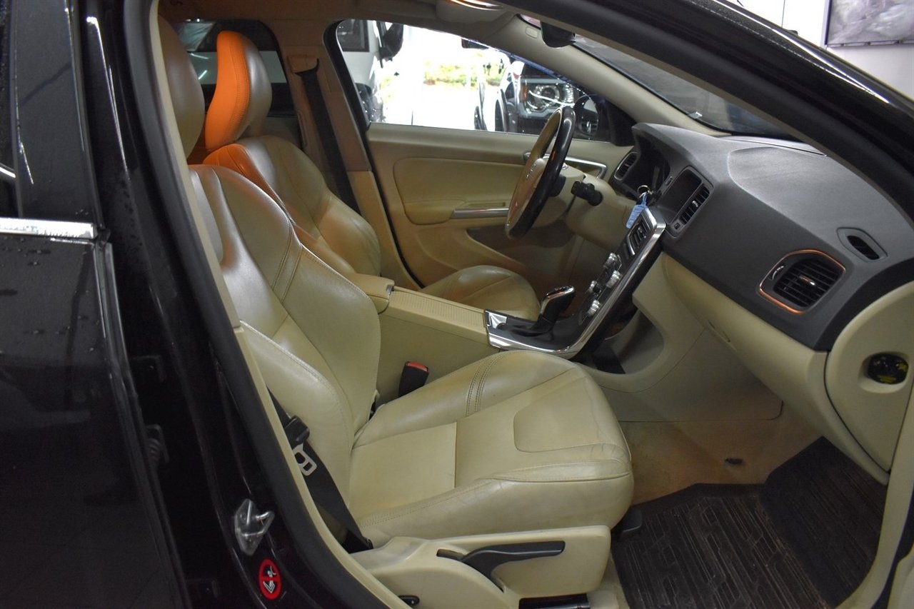 Volvo V60 D4 Summum 2015, photo 7/10