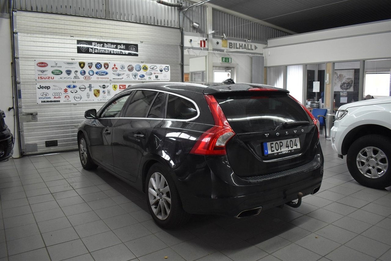 Volvo V60 D4 Summum 2015, photo 3/10