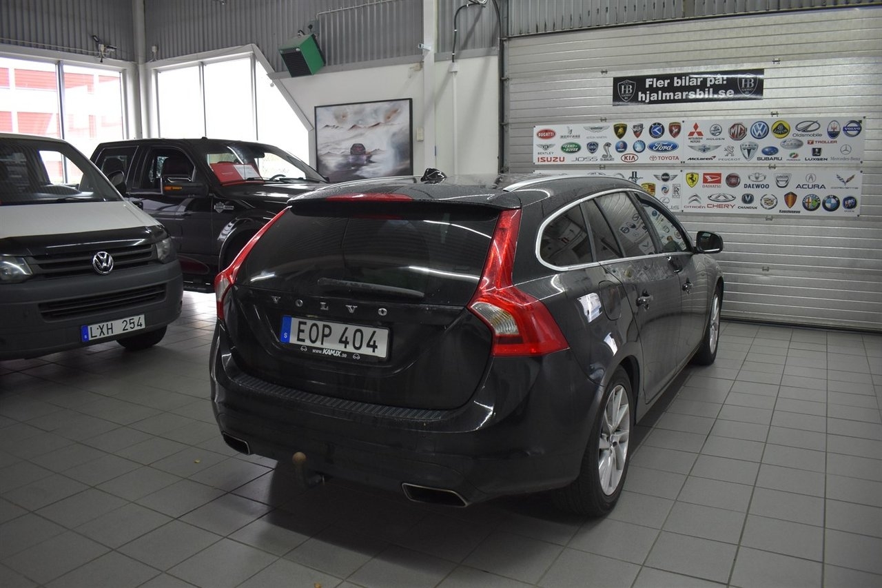 Volvo V60 D4 Summum 2015, photo 2/10
